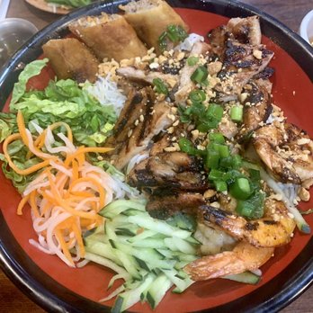 Hên Vietnamese Restaurant - Hen Special Vermicelli with Chicken. So good! - Sandwiches Near Me - Cherry Hill Township, New Jersey Hên Vietnamese Restaurant - Hen Special Vermicelli with Chicken. So good! - Sandwiches Near Me - Cherry Hill Township, New Jersey