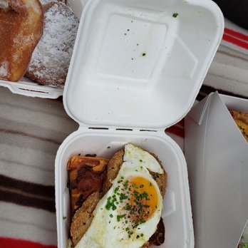 Roux Diner - Fried green tomatoes, has cheese, bacon, and toast,  delicious - Breakfast & Brunch Near Me - Chicago, Illinois