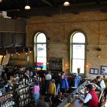 Colectivo Coffee Lakefront - Interior of Alterra at the Lake - Coffee & Tea Near Me - Milwaukee, Wisconsin Colectivo Coffee Lakefront - Interior of Alterra at the Lake - Coffee & Tea Near Me - Milwaukee, Wisconsin