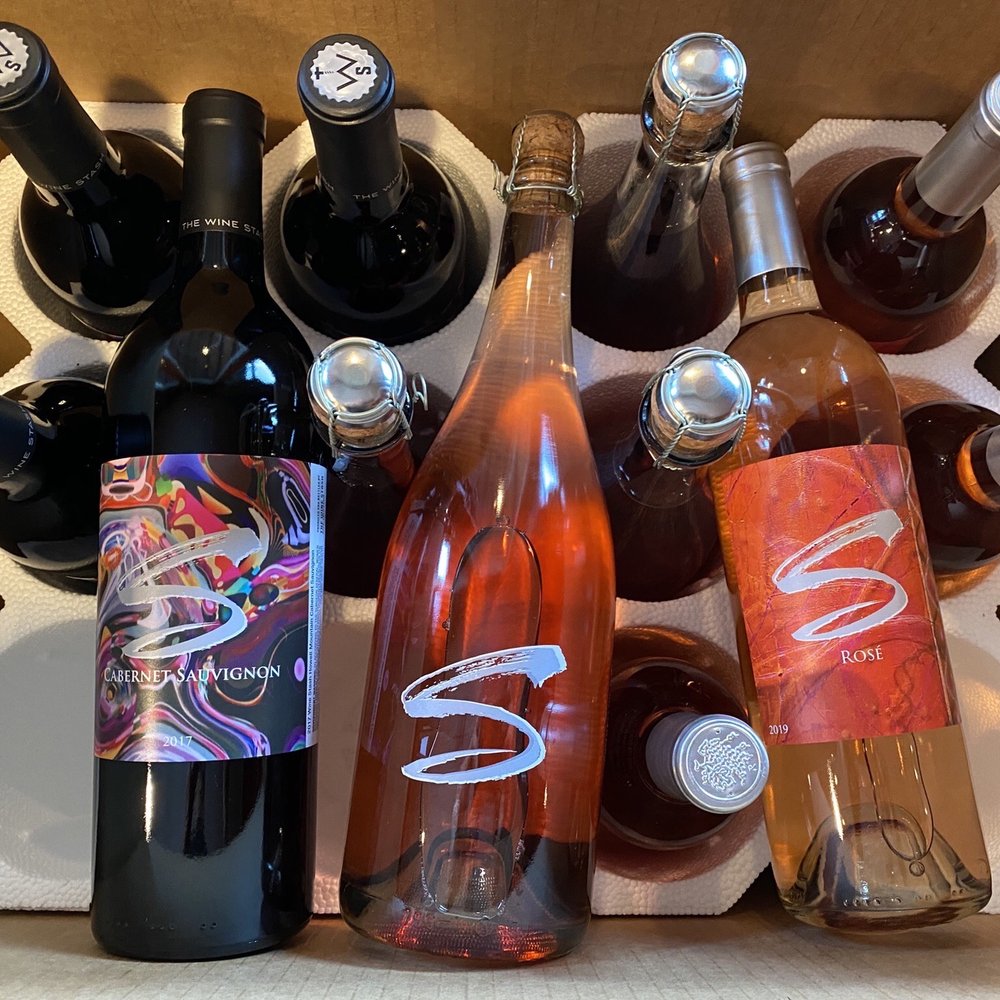 The Wine Stash Cabernet, Rose & Sparkling! 12 pack (case) shippers do the job to UPS or FEDEX. The Wine Stash Cabernet, Rose & Sparkling! 12 pack (case) shippers do the job to UPS or FEDEX.