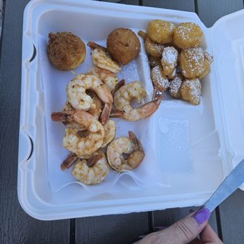 Lowry's Crab Shack - Shrimp - Seafood Near Me - Hamilton, Virginia