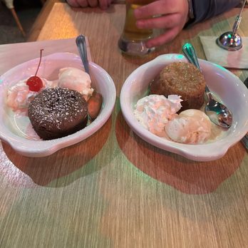 Canoe House - Chocolate Lava Cake Pineapple Upside Down Cake - Hawaiian Near Me - South Pasadena, California