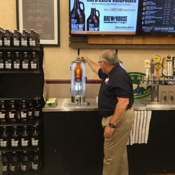 Food City - Filling growlers with Jack at Food City
