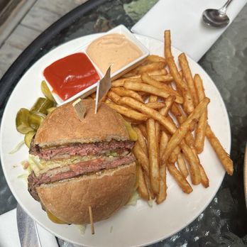 The Fly Trap - Burger cut in half - Bars Near Me - San Francisco, California The Fly Trap - Burger cut in half - Bars Near Me - San Francisco, California