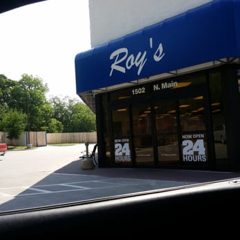 Roy's Wash & Dry - Front Entrance - Laundry Services Near Me - Weatherford, Texas Roy's Wash & Dry - Front Entrance - Laundry Services Near Me - Weatherford, Texas