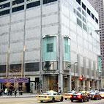 Water Tower Place - Shopping Centers Near Me - Chicago, Illinois