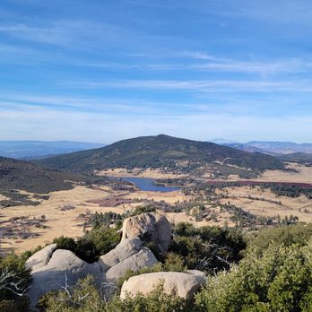 Stonewall Peak Trail - Parks Near Me - Descanso, California