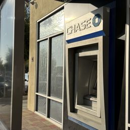 Exterior photo of Chase Bank - Chino, California Exterior photo of Chase Bank - Chino, California