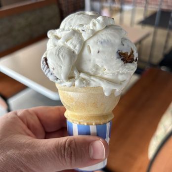Longacre's Modern Dairy - Vanilla PB Chunk - fantastic ice cream! - Ice Cream & Frozen Yogurt Near Me - Barto, Pennsylvania Longacre's Modern Dairy - Vanilla PB Chunk - fantastic ice cream! - Ice Cream & Frozen Yogurt Near Me - Barto, Pennsylvania