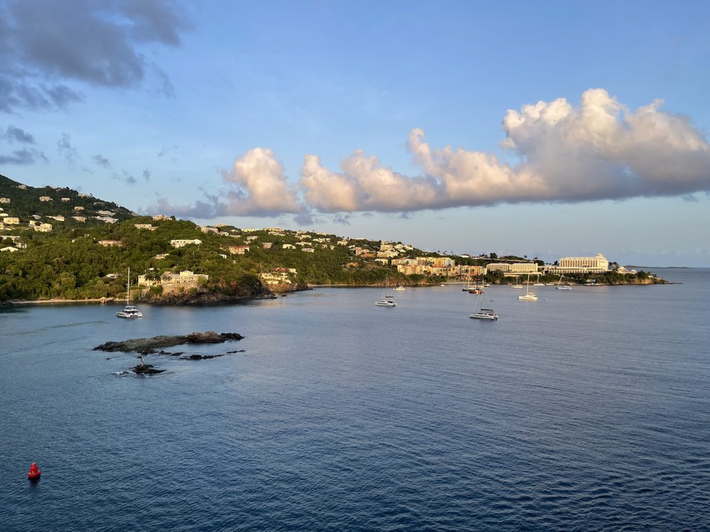 ANNIE’S TAXI Updated September 2024 11 Reviews 1 River Plz