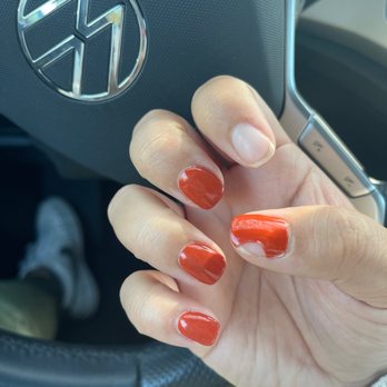 Veneto Nails - Broken in less than a week - Nail Salons Near Me - San Antonio, Texas