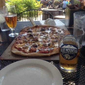 Blue Mountain Brewery - Great view paired with a bratwurst, apple, and onion pizza! - Brewpubs Near Me - Afton, Virginia