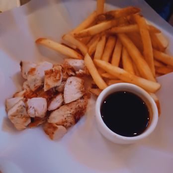 Yard House - Kids meal chicken - Bars Near Me - Pasadena, California Yard House - Kids meal chicken - Bars Near Me - Pasadena, California