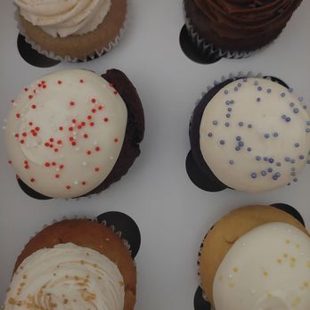Camarillo Cupcake - Cupcakes Near Me - Camarillo, California Camarillo Cupcake - Cupcakes Near Me - Camarillo, California