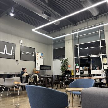 Cafe W Bakery and Desserts - Cafes Near Me - Flushing, New York