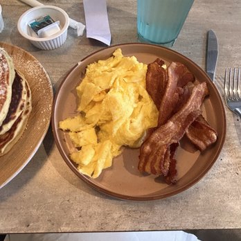 Charlie and Friends - Eggs and Bacon that come with the Breathtaking Buttermilk Pancakes - New American Near Me - Burbank, California
