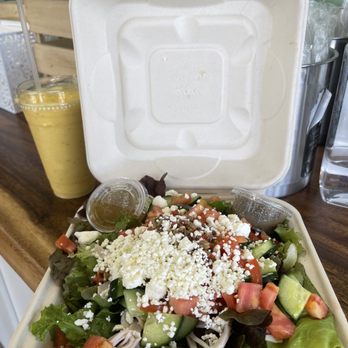 Juice 101 - Greek salad with turkey - Juice Bars & Smoothies Near Me - Kamuela, Hawaii