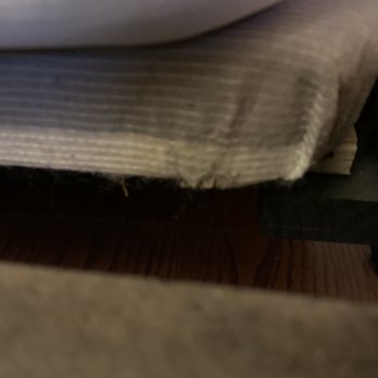Z&C Moving - Mattress board not being wrapped or protected during the move - Movers Near Me Z&C Moving - Mattress board not being wrapped or protected during the move - Movers Near Me