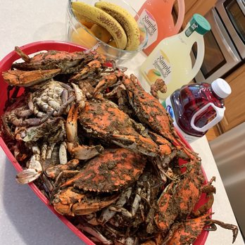 Crabs Down Under - a bowl of crabs and bananas - Seafood Near Me - Baltimore, Maryland