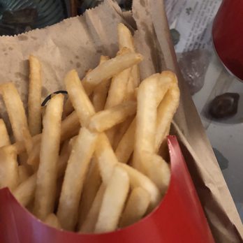 Jollibee - Fries taste VERY similar to another major franchise - yum! - Chicken Shop Near Me - Edmonton, Alberta