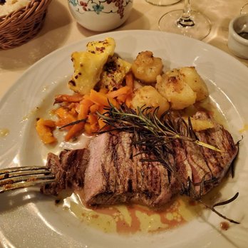 La Giostra - Steak eith garlic and rosemary - Tuscan Near Me - Florence, FI