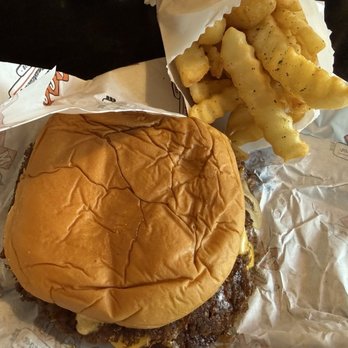 MidCity SmashedBurger - Burgers Near Me - Portland, Oregon