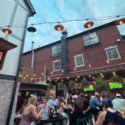 Southport Betty's - Outdoor Patio