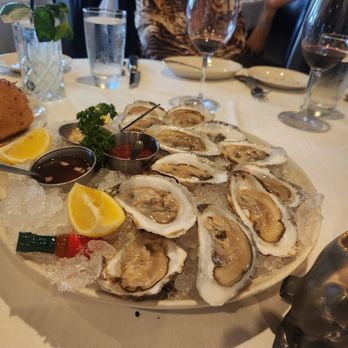 Morton's The Steakhouse - Steakhouses Near Me - Coral Gables, Florida