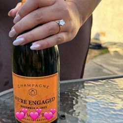 LK Beauty Studio - Only one person I could trust with my engagement nails. Thank you, Linh!