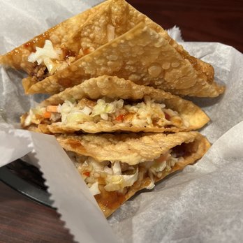 O'Conners Irish Pub - Asian Chicken Wontons.  If you like Asian Peanut sauce, you'll like these. - Irish Pub Near Me - Springfield, Ohio