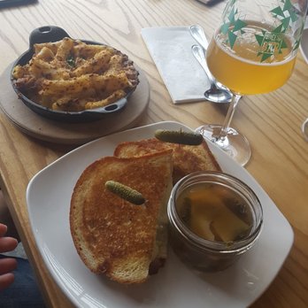 Cheese Bar - Mac n cheese with prosciutto and classic grilled cheese with 4oz kale and white bean soup - Cheese Shops Near Me - Des Moines, Iowa Cheese Bar - Mac n cheese with prosciutto and classic grilled cheese with 4oz kale and white bean soup - Cheese Shops Near Me - Des Moines, Iowa