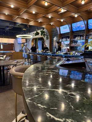 J Bar & Golf Lounge by null