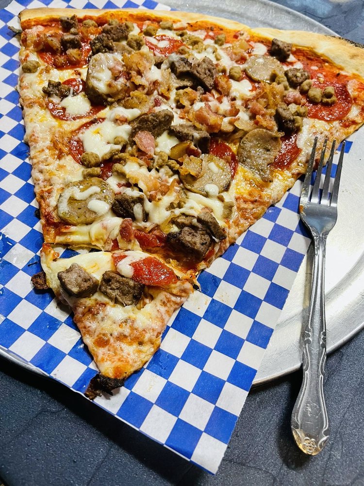 NEW YORK PIZZA & PINTS Updated September 2024 29 Photos & 11