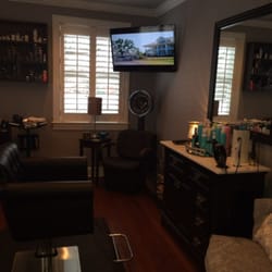 The Shampoo Lounge