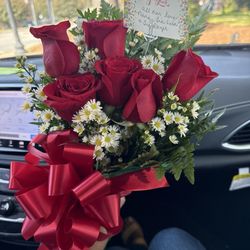 B & B Florist & Gifts