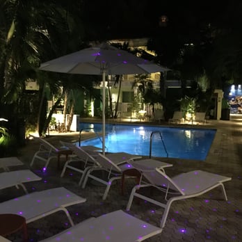 Almond Tree Inn - Hotels Near Me - Key West, Florida