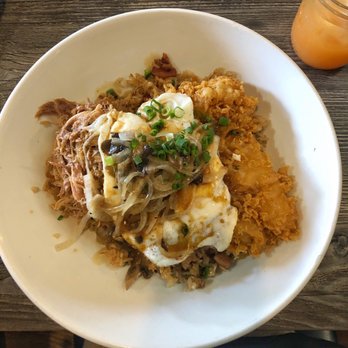 Da Kitchen Maui - Polynesian Paralysis Moco - Hawaiian Near Me - Kihei, Hawaii Da Kitchen Maui - Polynesian Paralysis Moco - Hawaiian Near Me - Kihei, Hawaii