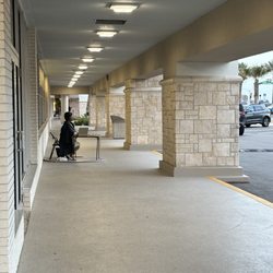 Granada Plaza Shopping Center - New lighting