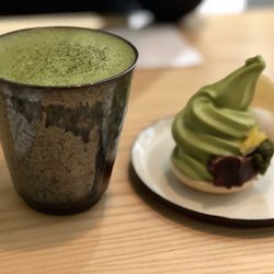 Tombo Poke & Matcha Bar - Matcha latte and matcha monaka