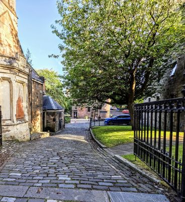 The Glasgow Necropolis by null