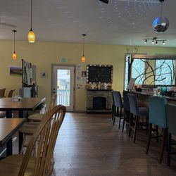 Quirky Birds Treehouse & Bistro - Interior