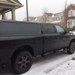 Windmill Truck Caps - Leer 100XQ on 2017 Ram 2500