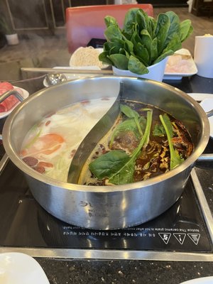 Lamei Hot Pot by null