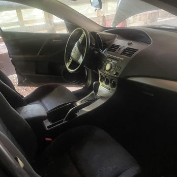 Feezle Auto Wrecking - Front seat 2011 Mazda 3 - Auto Parts & Supplies Near Me - Enon Valley, Pennsylvania Feezle Auto Wrecking - Front seat 2011 Mazda 3 - Auto Parts & Supplies Near Me - Enon Valley, Pennsylvania