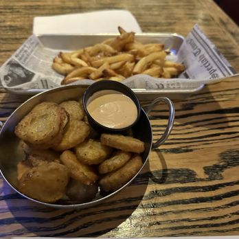 Kluddes Kitchen + Bar - Fried pickles - Gastropubs Near Me - Redlands, California