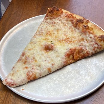 Pizza Mondo - Cheese slice had great flavor and perfect crust chewiness. - Pizza Near Me - Bend, Oregon Pizza Mondo - Cheese slice had great flavor and perfect crust chewiness. - Pizza Near Me - Bend, Oregon