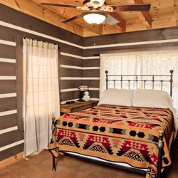 Agarita Creek Farms - Braeutigam Cabin master bedroom