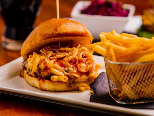 Muck & Fuss Craft Beer and Burgers by null