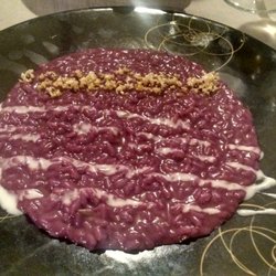 Butterfly - Carnaroli risotto with black currant juice, on a bed of roasted mushrooms, with crème fraîche and crispy pancetta.