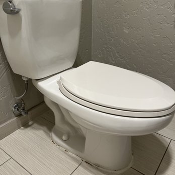 Holiday Inn The Lodge at Big Bear Lake - Toilet with mold. - Big Bear, CA